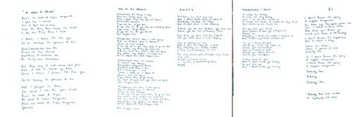 Cranberries No Need To Argue Booklet p. 09-10.jpg