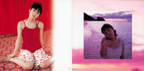 Hitomi Mieno Berry Roll Booklet p. 09-10.jpg
